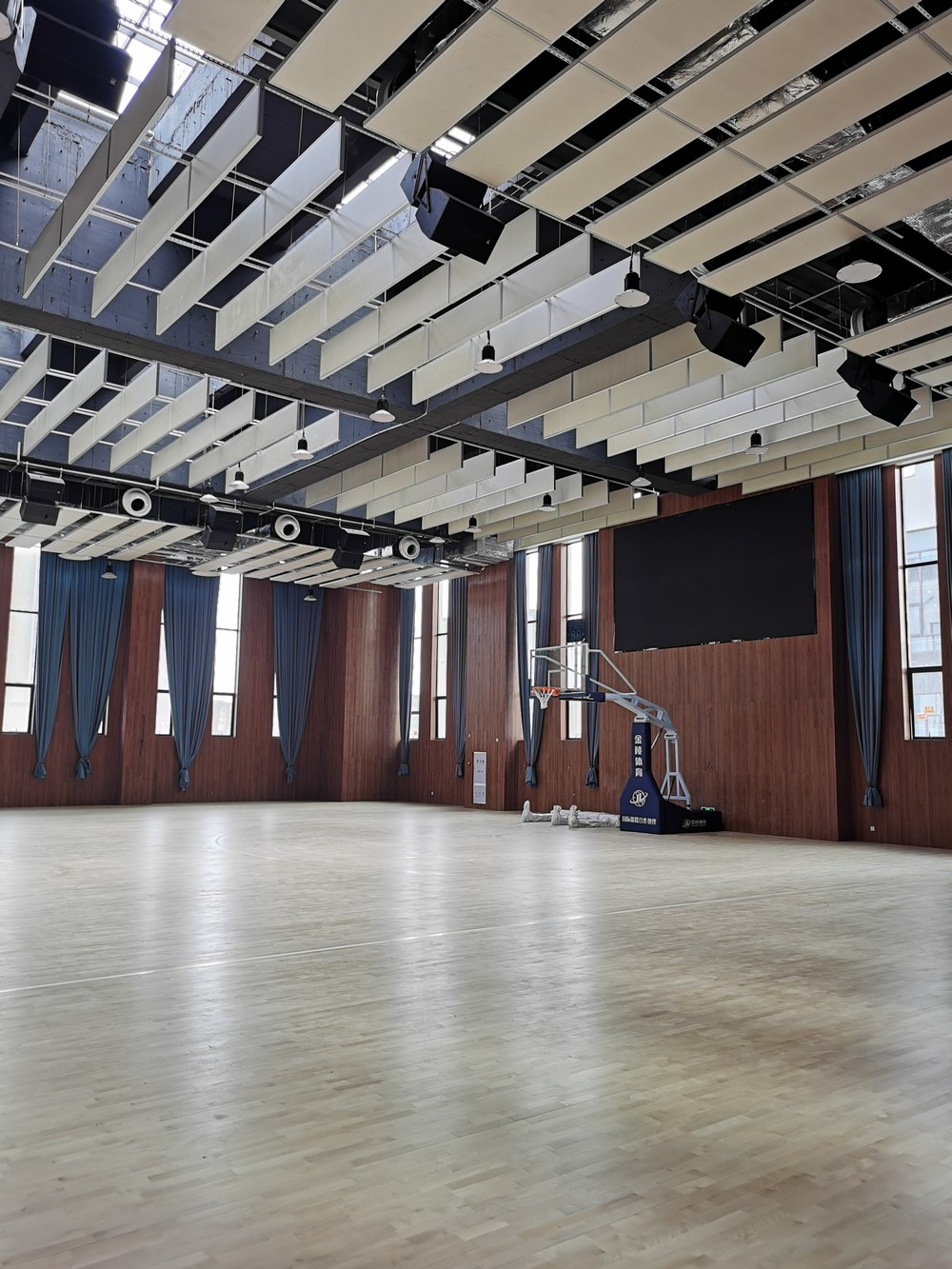 江西鷹潭貴溪第九中學(xué)體肓館